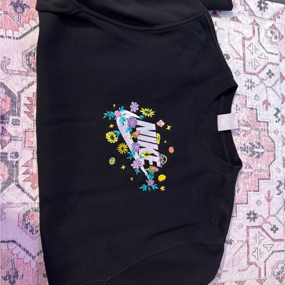 Nike Black Graphic Sweatshirt